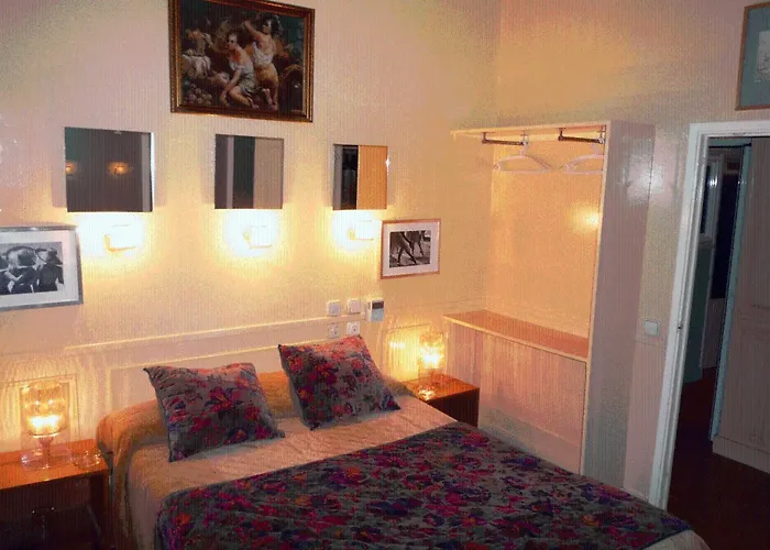 Resorts Guide Hostal La Fontana
