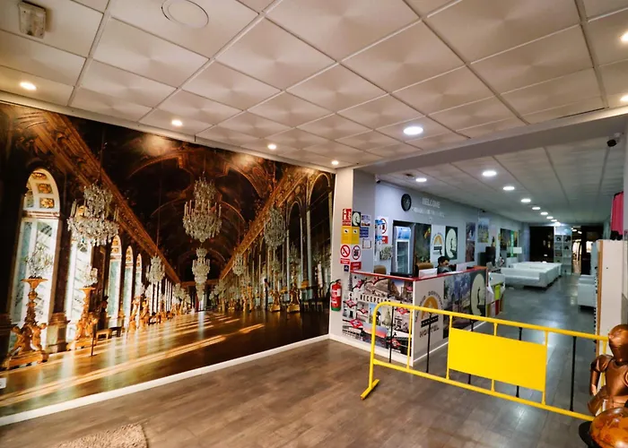 Hotel cerca del colegio: Madrid Downtown Hostel