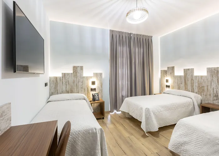 Hostal Anton Martin