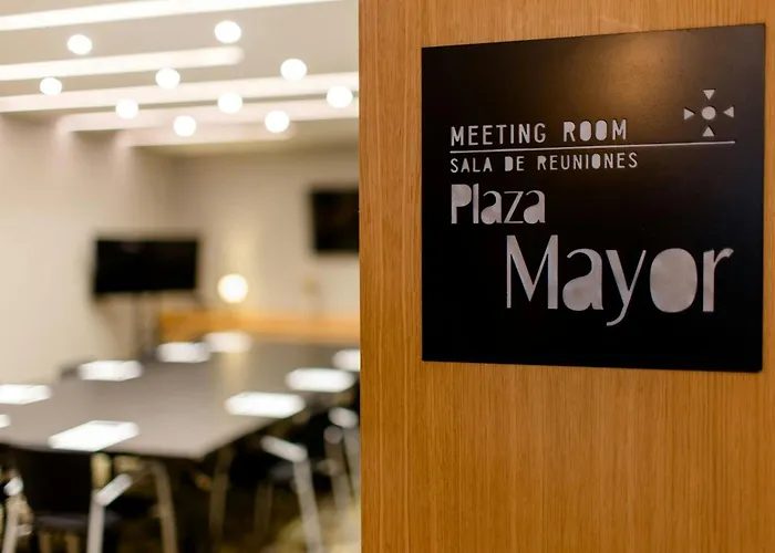  Motel One Madrid-Plaza De Espana